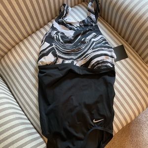 BRAND NEW Womens Nike Swimsuit
